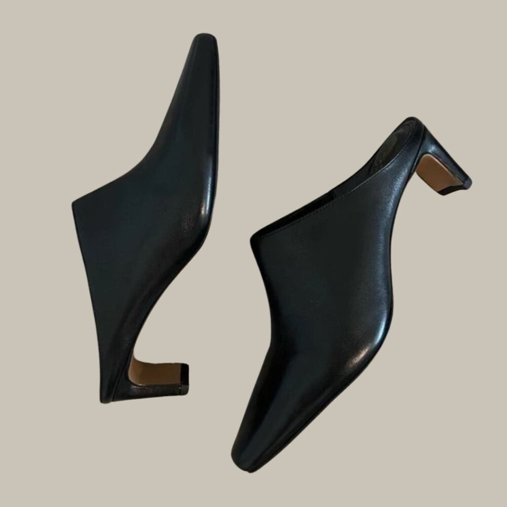 Vince Camuto Alexie Mules | Black | Size 9